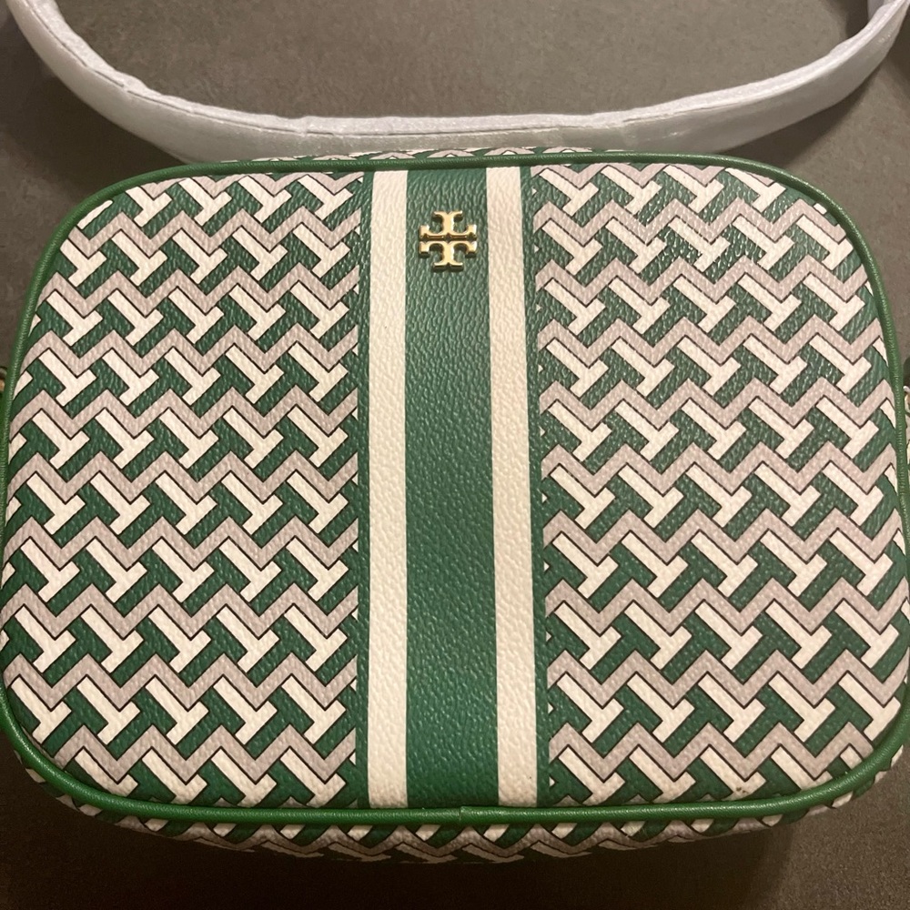 Brand NewTory Burch Crossbody Camera Bag
